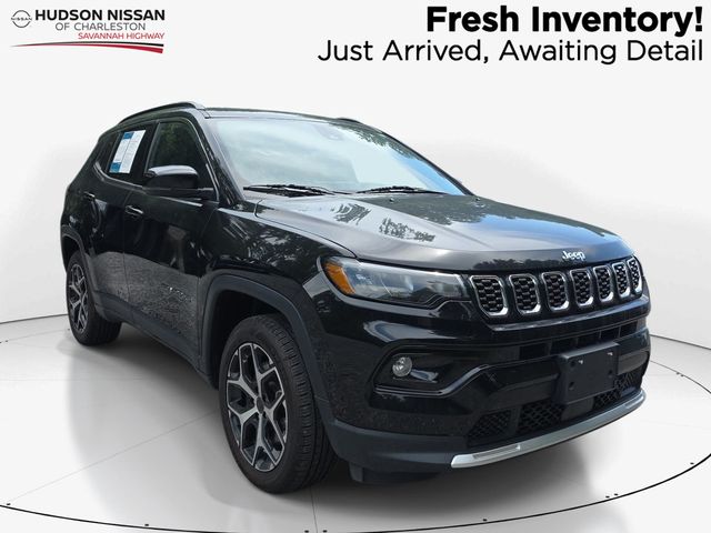 Diamond Black Crystal Pearlcoat 2025 Jeep Compass SUV / Crossover Four-Wheel Drive 8-Speed Automatic