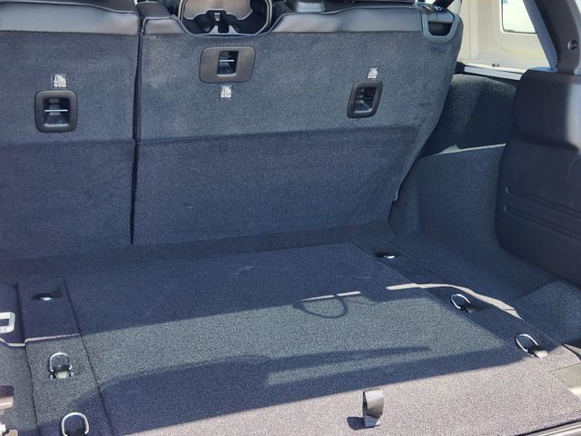 2025 Jeep Wrangler Sahara photo