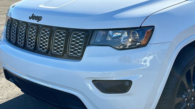 2018 Jeep Grand Cherokee Altitude 9