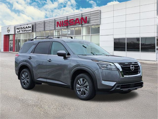 2025 Nissan Pathfinder SV's photo