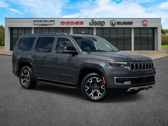 Baltic Gray Metallic Clearcoat 2023 Jeep Wagoneer Series III 4WD SUV / Crossover Four-Wheel Drive 8-Speed Automatic