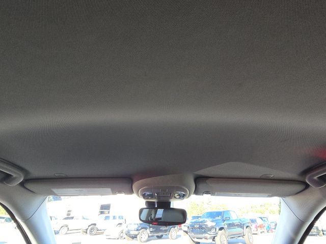 Photo of 2022 Jeep Compass Latitude Lux in Dallas, GA - 37,  2022 Jeep Compass Latitude Lux:B01943