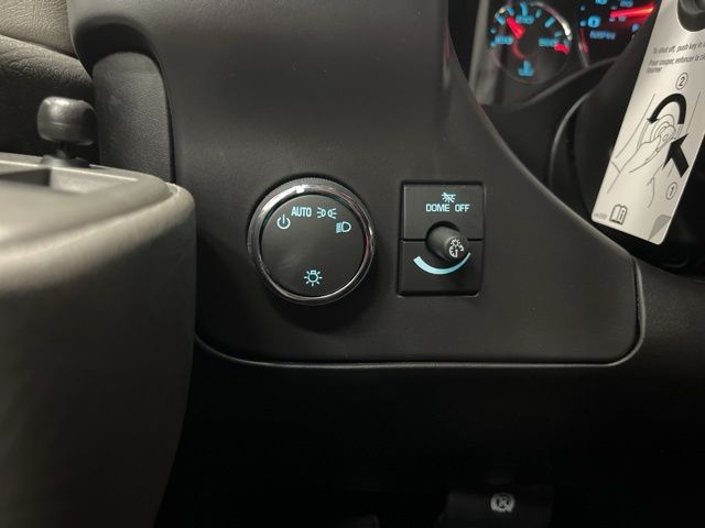 New 2026 Summit White Chevrolet Work Van image 17