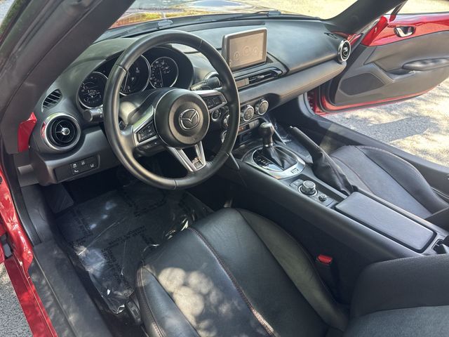 Used 2016 Red Mazda Grand Touring image 13