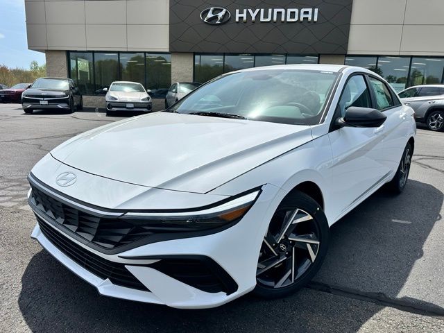 2025 Hyundai Elantra SEL Sport FWD
