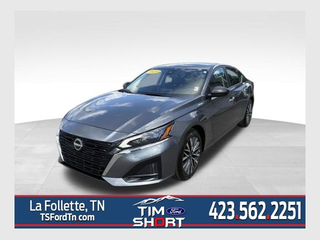 Gray (Gun Metallic) 2025 Nissan Altima 2.5 SV FWD Sedan Front-Wheel Drive Continuously Variable Transmission
