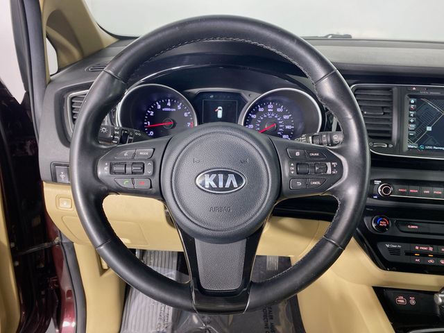 2015 Kia Sedona SX 10