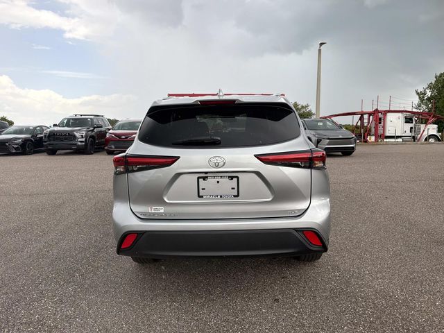 Used 2023 Toyota Highlander SUV