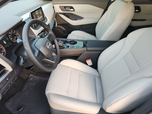 2026 Nissan Rogue SV photo 8