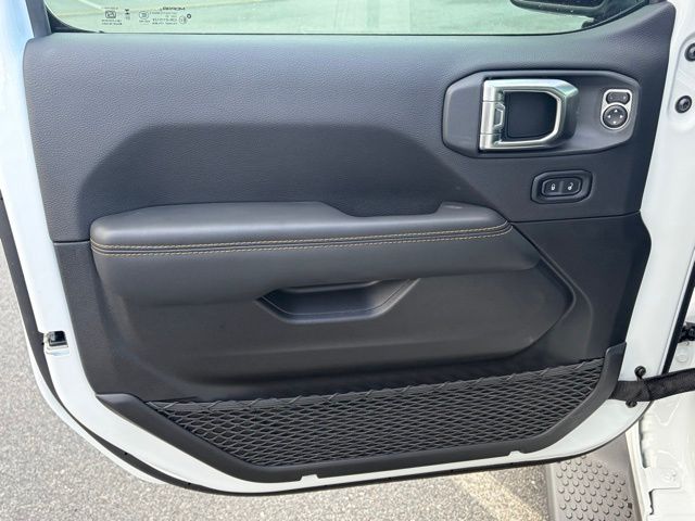 new 2026 Jeep Wrangler car, priced at $46,191