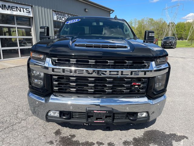 2022 Chevrolet Silverado 2500HD LT - Black exterior view 2