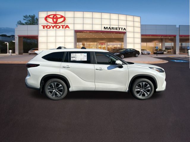 2024 Toyota Highlander Hybrid XLE 31