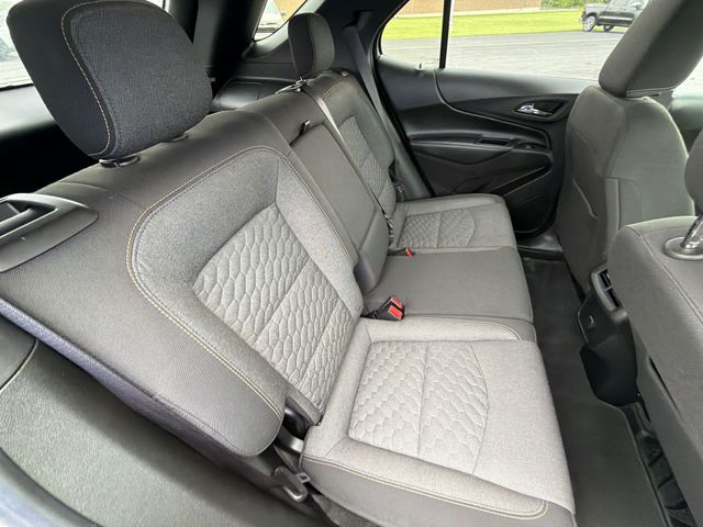 Additional photo of vehicle.