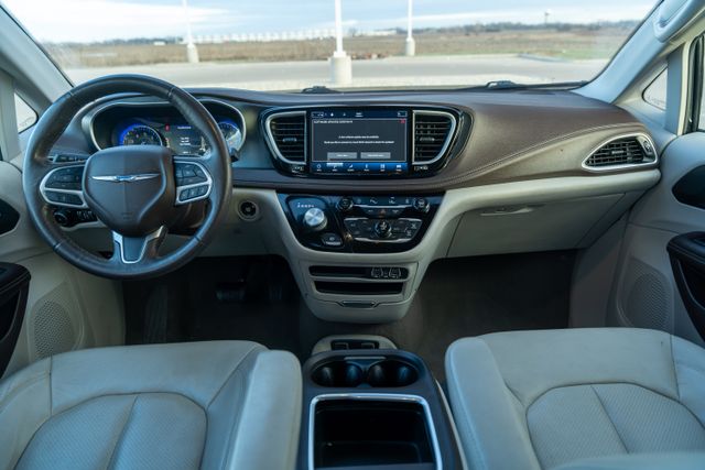 2021 Chrysler Pacifica Touring L 12