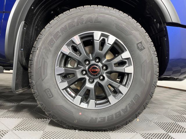 2024 Nissan Titan PRO-4X 12