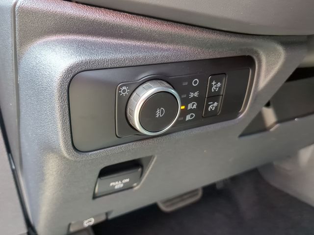 New 2026 Shadow Black Ford Outer Banks® image 23