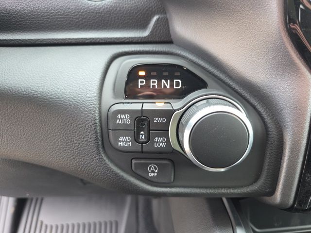 2026 Ram 1500 Big Horn/Lone Star - Diamond Black Crystal Pearlcoat exterior view 19