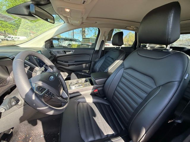 2023 Ford Edge SEL photo