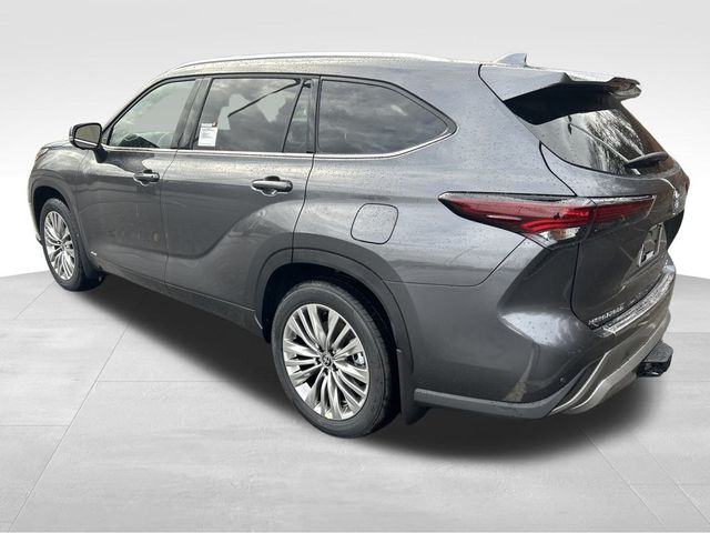 new 2025 Toyota Highlander Hybrid car, priced at $57,546