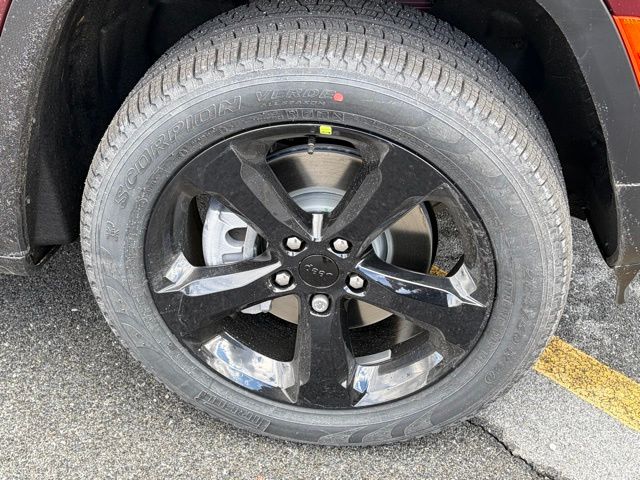 new 2025 Jeep Grand Cherokee L car, priced at $47,625