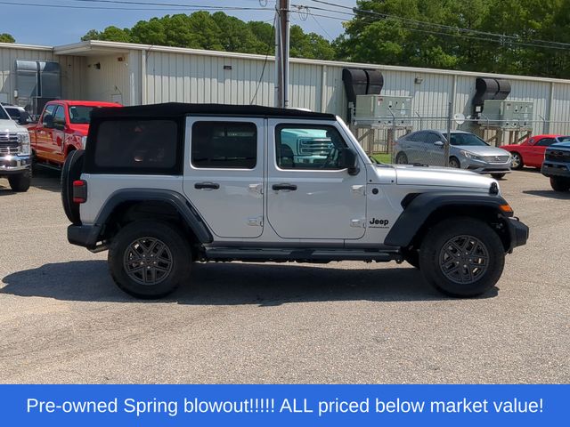 Used 2024 Silver Zynith Clearcoat Jeep Sport S image 14