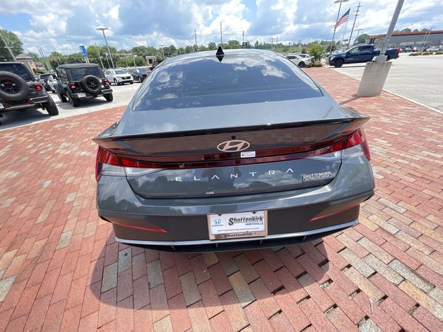 Used 2025 Hyundai Elantra Sedan
