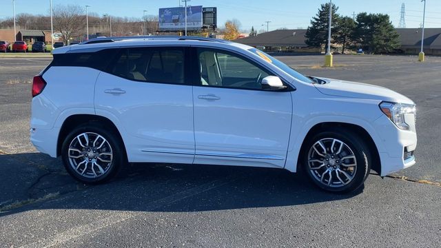 2022 GMC Terrain Denali 9