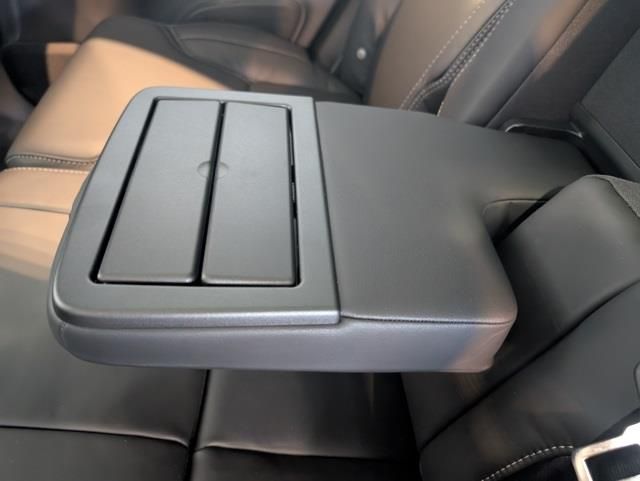 New 2026 Black Volvo B6 Ultra image 25