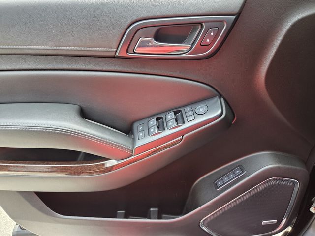 Used 2020 Black GMC SLT image 33