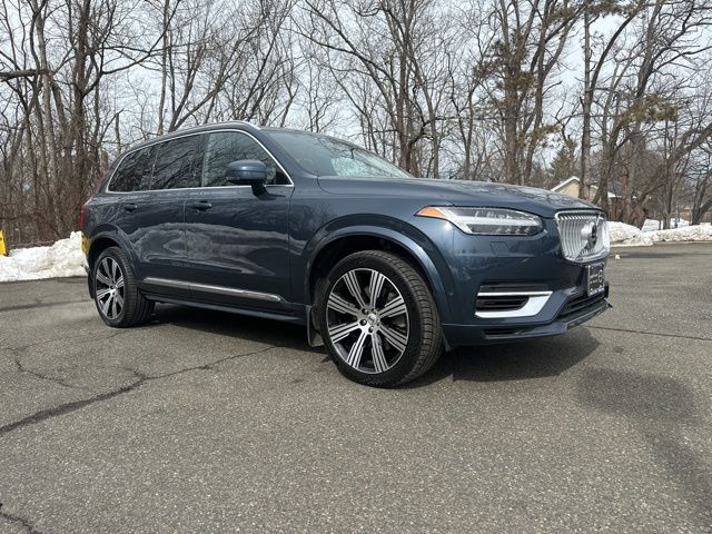 2024 Volvo XC90 Recharge T8 Ultimate Bright Theme 7-Passenger eAWD