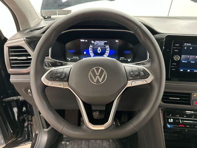 2026 Volkswagen Taos 1.5T SE Black Black at Subaru and VW of Moon Township