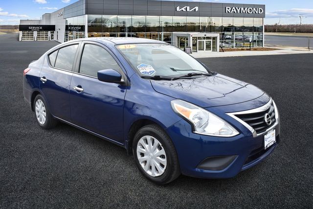 2019 Nissan Versa SV FWD