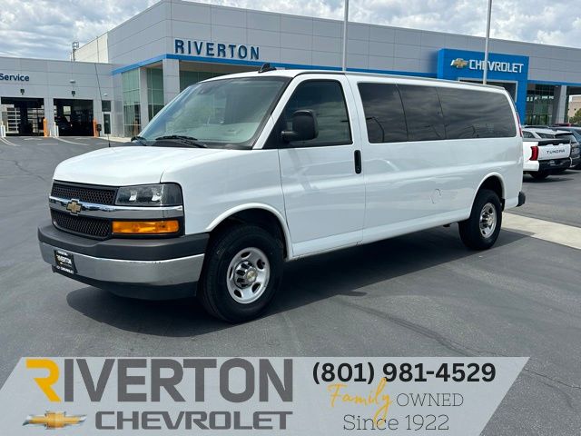 Summit White 2024 Chevrolet Express 3500 LT Extended RWD Van Rear-Wheel Drive 8-Speed Automatic Overdrive