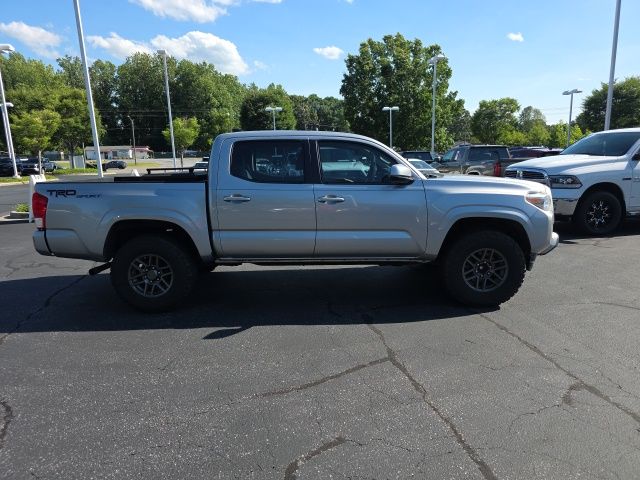 2017 Toyota Tacoma SR - Photo 7