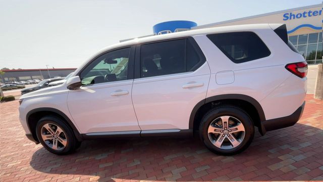 Used 2025 Honda Pilot SUV