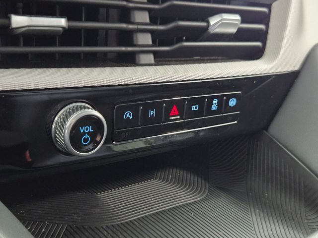 Used 2025 Ford Explorer SUV