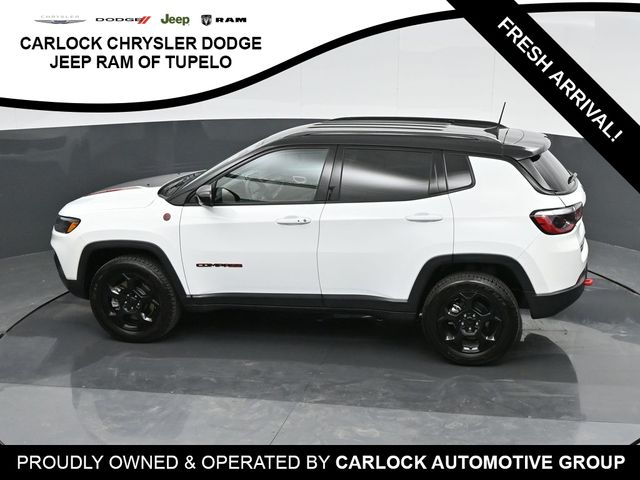 2023 Jeep Compass Trailhawk 35