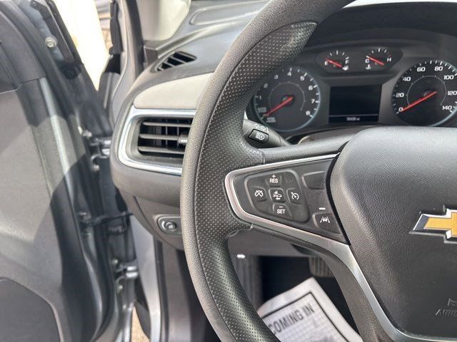 2023 Chevrolet Equinox LS photo