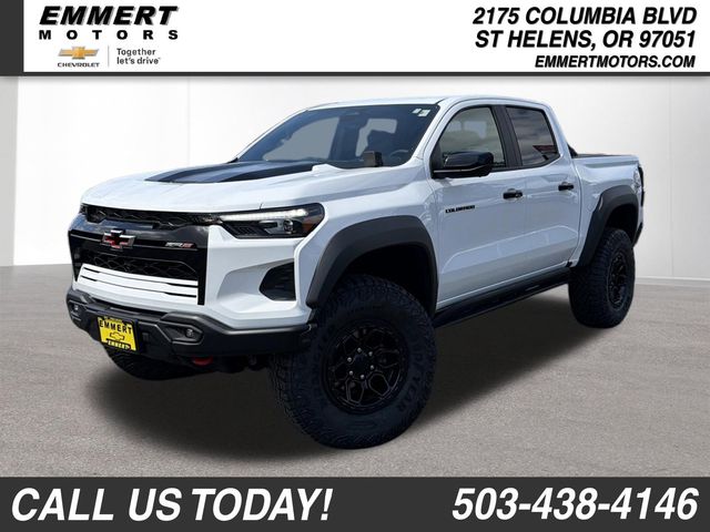 Summit White 2025 Chevrolet Colorado Pickup Truck Four-Wheel Drive 8-Speed Automatic