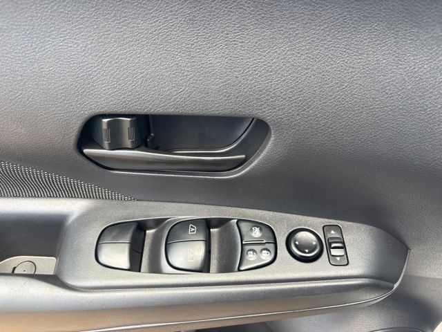 Used 2020 Nissan Kicks SUV