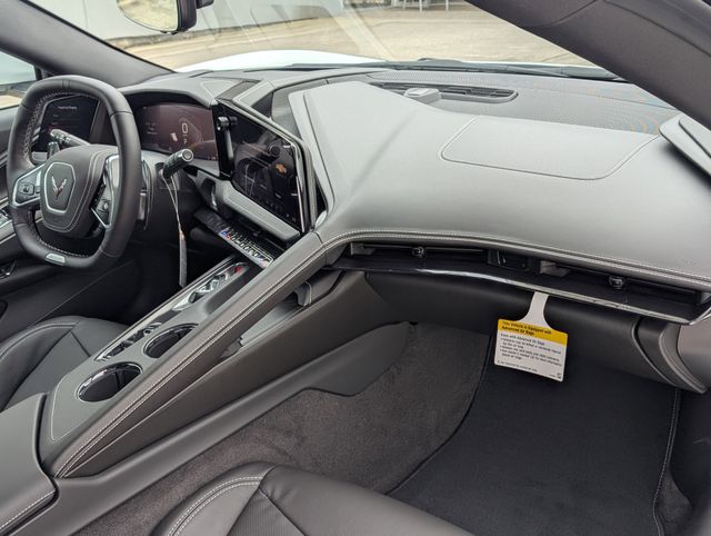 New 2026 White Chevrolet Z06 image 18