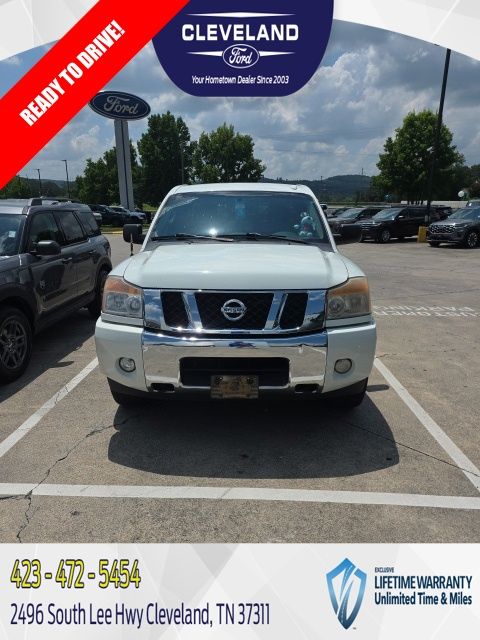 Glacier White 2015 Nissan Titan Pickup Truck Four-Wheel Drive 5-Speed Automatic