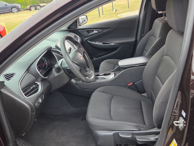 Used 2021 Red Chevrolet LS image 5