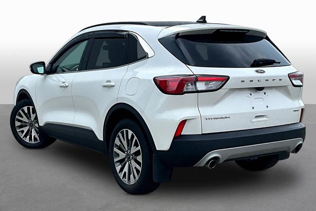 2022 Ford Escape Titanium - 3