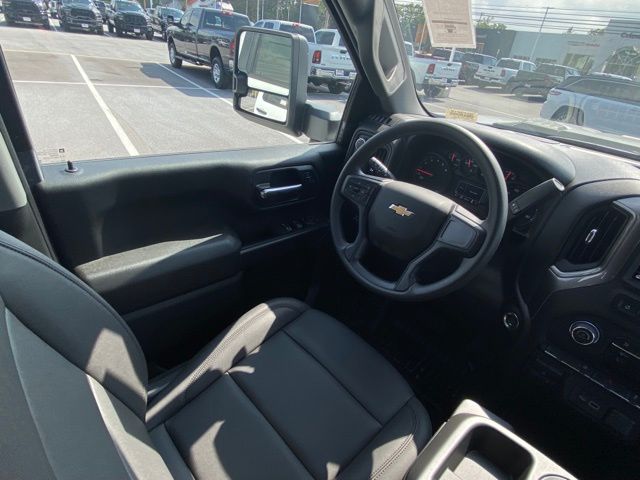 new 2025 Chevrolet Silverado 3500HD car, priced at $64,400