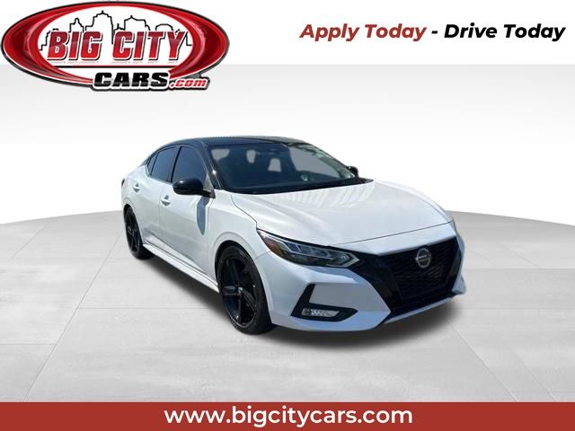 Aspen White Tricoat/Super Black 2023 Nissan Sentra SR FWD Sedan Front-Wheel Drive Continuously Variable Transmission