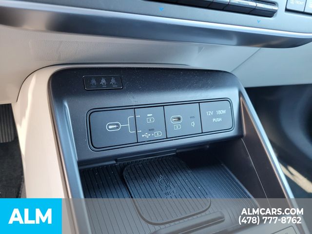 2024 Hyundai Kona SEL photo 9