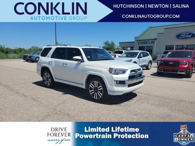 White (Blizzard Pearl) 2023 Toyota 4Runner SUV / Crossover 4X2 5-Speed Automatic