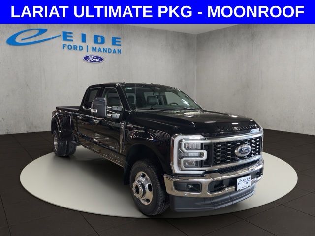 Agate Black Metallic 2026 Ford F-350 Super Duty Pickup Truck Four-Wheel Drive Automatic