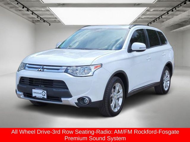 Diamond White Pearl 2015 Mitsubishi Outlander SUV / Crossover All-Wheel Drive Continuously Variable Transmission